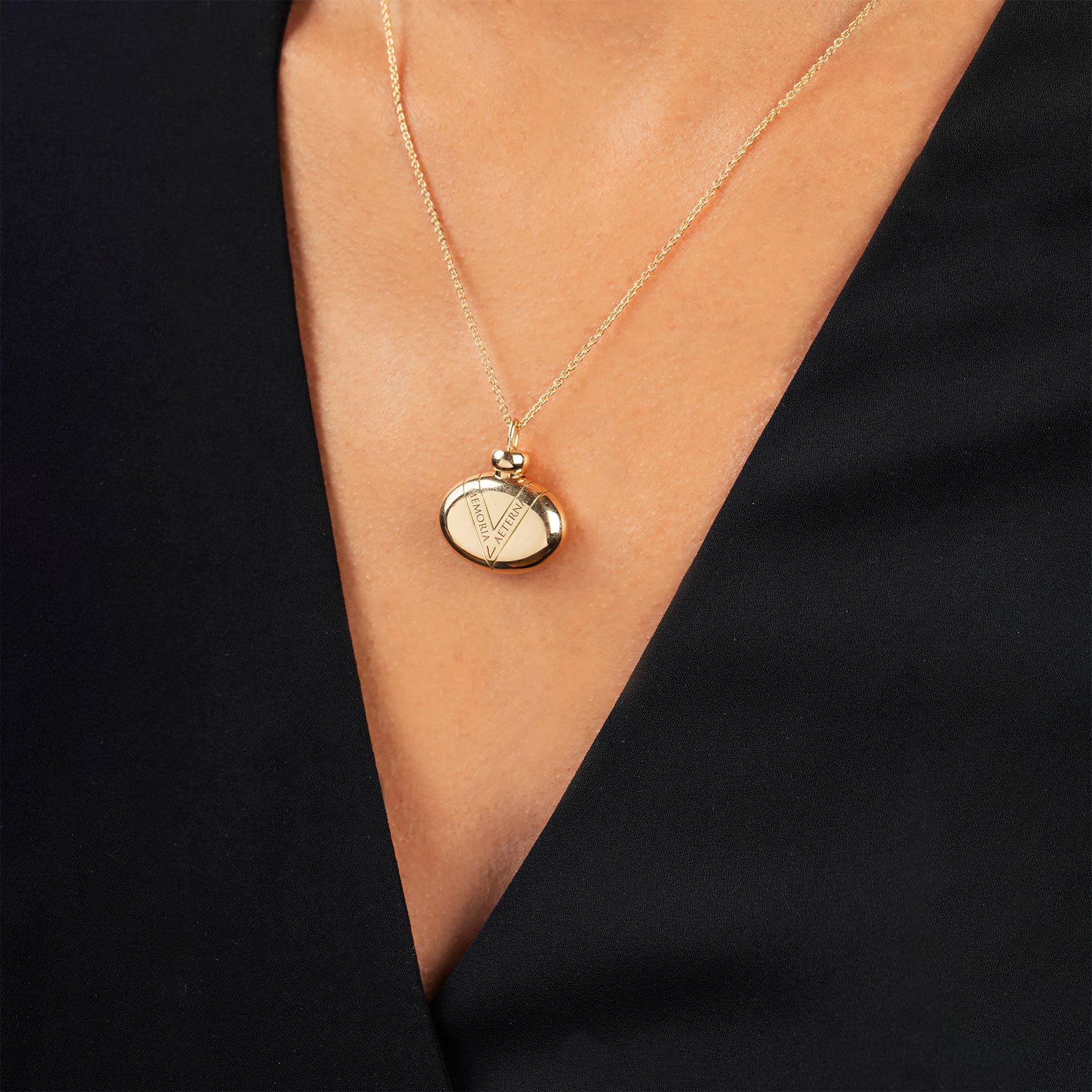 bijou de mariage, bijou souvenir enterrement vie de jeune fille, cadeau de mariage, bijou de mariée, collier de mariée, bijou pour cendre, bijou commémoratif, bijou cheveux bébé, bijou poil de chien, bijou de chat, bijou de deuil, pendentif en or, bijou de luxe, bijou haut de gamme