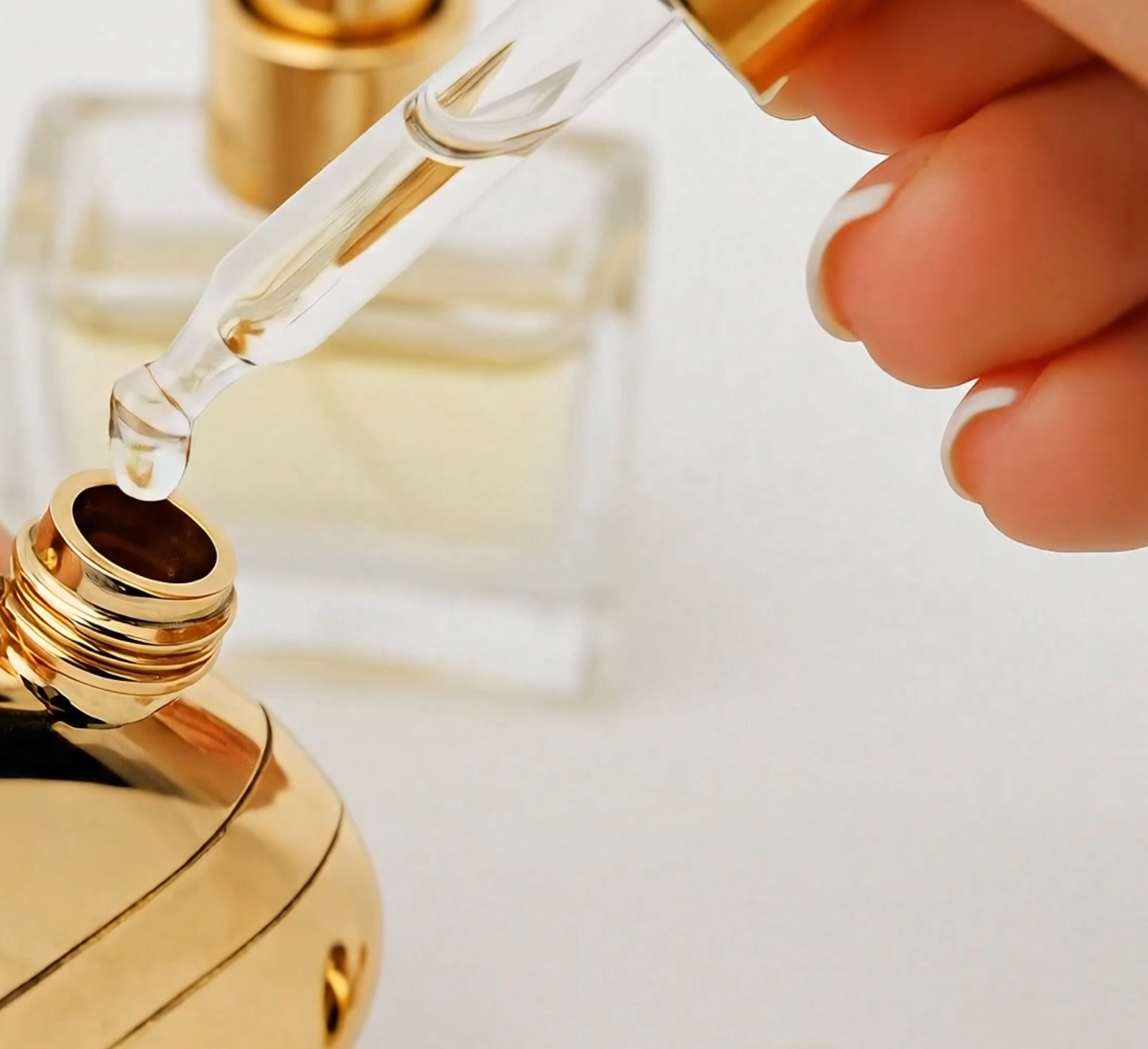 bijou de mariage, bijou souvenir enterrement vie de jeune fille, cadeau de mariage, bijou de mariée, collier de mariée, bijou pour cendre, bijou commémoratif, bijou cheveux bébé, bijou poil de chien, bijou de chat, bijou de deuil, pendentif en or, bijou de luxe, bijou haut de gamme