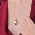 bijou de mariage, bijou souvenir enterrement vie de jeune fille, cadeau de mariage, bijou de mariée, collier de mariée, bijou pour cendre, bijou commémoratif, bijou cheveux bébé, bijou poil de chien, bijou de chat, bijou de deuil, pendentif en or, bijou de luxe, bijou haut de gamme