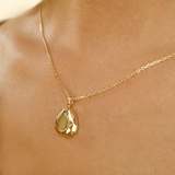 bijou de mariage, bijou souvenir enterrement vie de jeune fille, cadeau de mariage, bijou de mariée, collier de mariée, bijou pour cendre, bijou commémoratif, bijou cheveux bébé, bijou poil de chien, bijou de chat, bijou de deuil, pendentif en or, bijou de luxe, bijou haut de gamme
